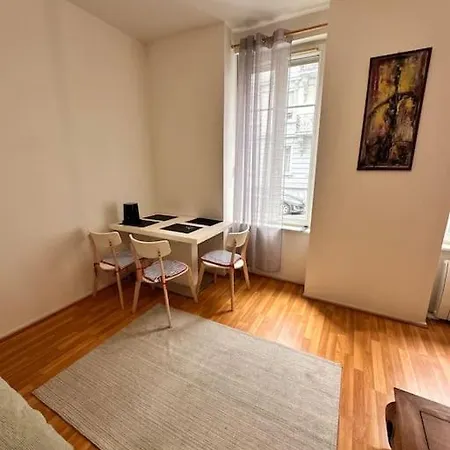 Chambre Royale De La Gare Appartement